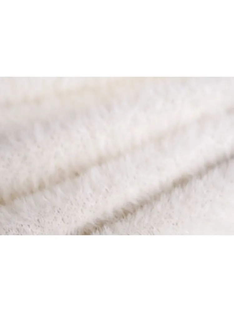 Fluffy Spotted Cat V-Neck Sweater【s0000005592】